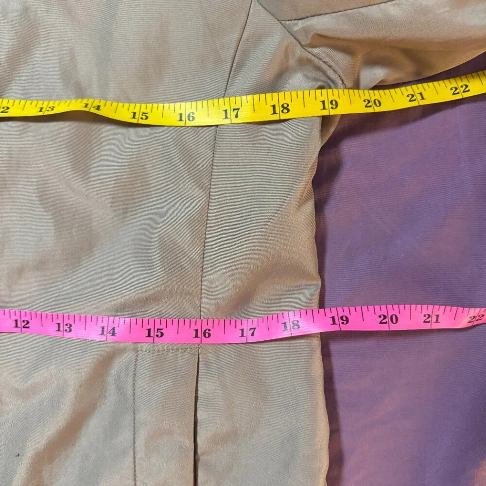 Vintage Burberry trench coat jacket w/Nova Check lining size Medium - READ - Picture 6 of 13